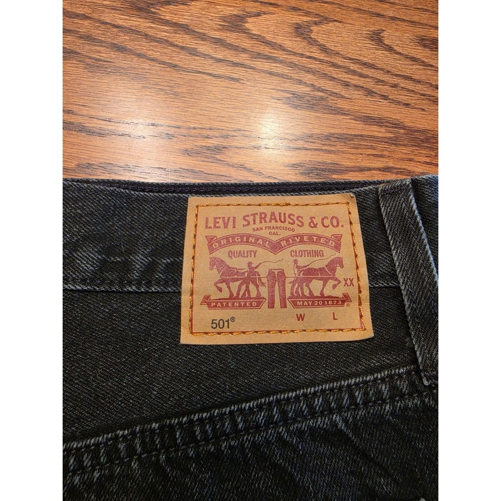 Levi's 501 Jean Shorts Womens 30 Black Denim High Rise Button Fly‎ Cutoff Frayed - Picture 4 of 11